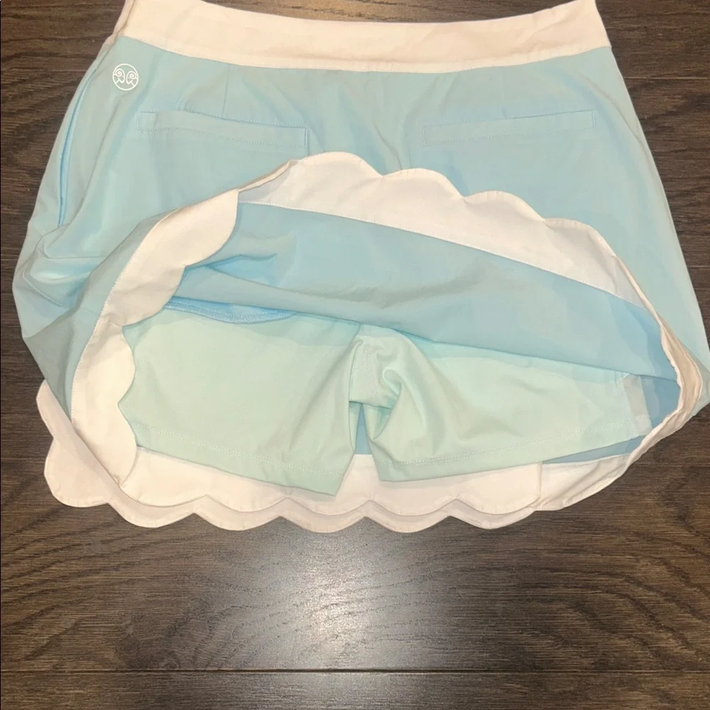 Elegant Blue and White Scalloped Mini Skirt - Picture 8 of 10